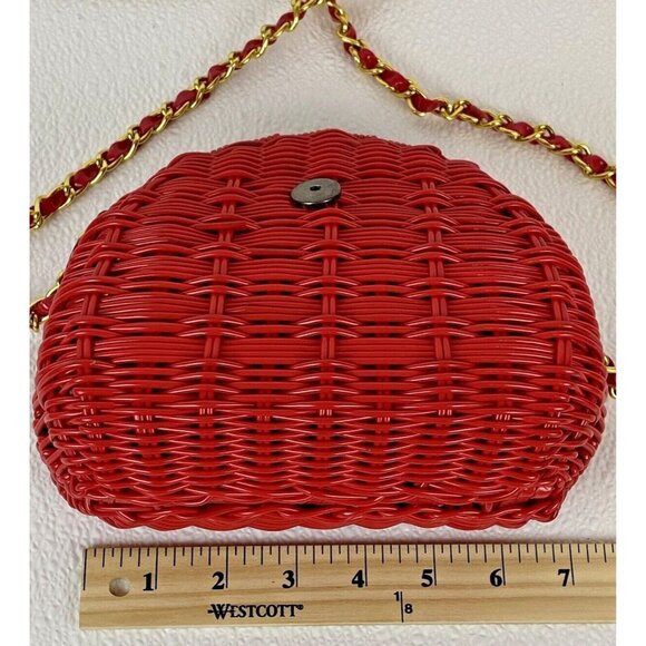 Red Woven Hard Shell Lined Crossbody 21" Gold Chain Strap Bag Gold Snap READ - Picture 11 of 16